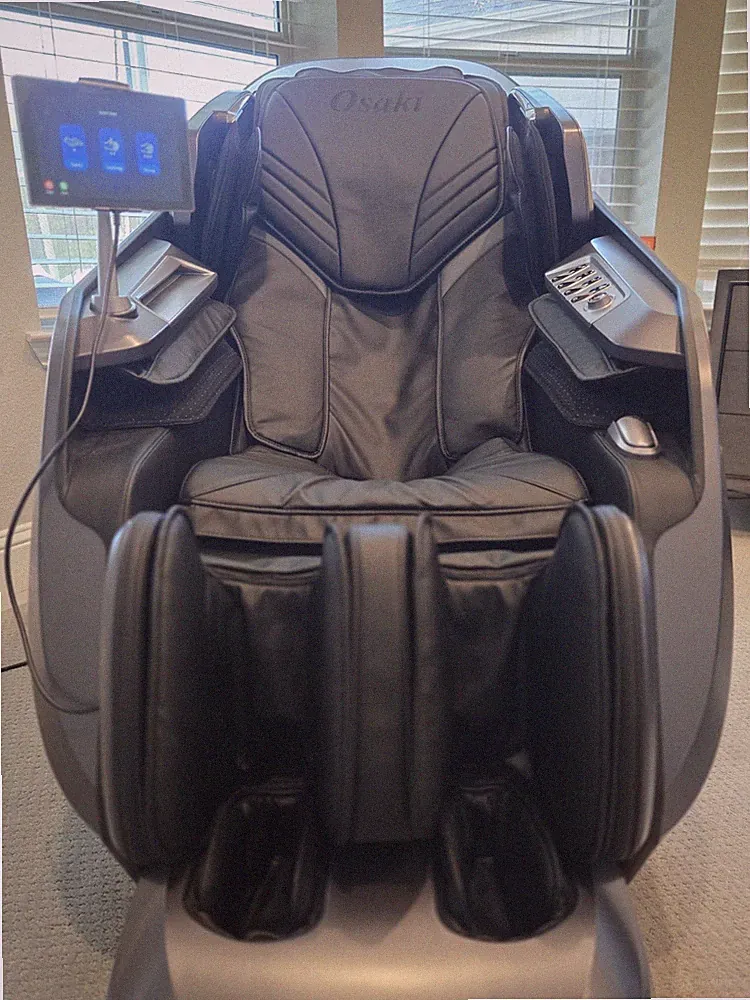 $9,000 Osaki Platinum 4D Avalon Luxury Massage Chair — Gently Used ONLY 6 Months